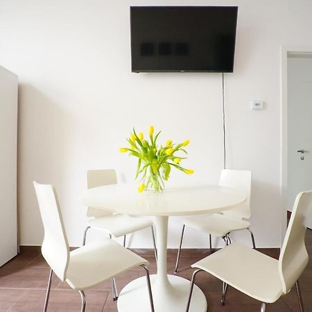 Wonderful Big Apartment Near Yppen Market Vienna Exterior photo