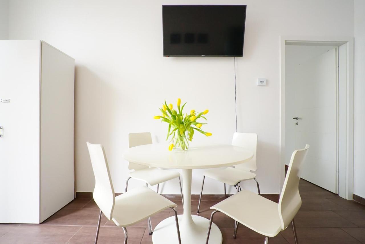 Wonderful Big Apartment Near Yppen Market Vienna Exterior photo